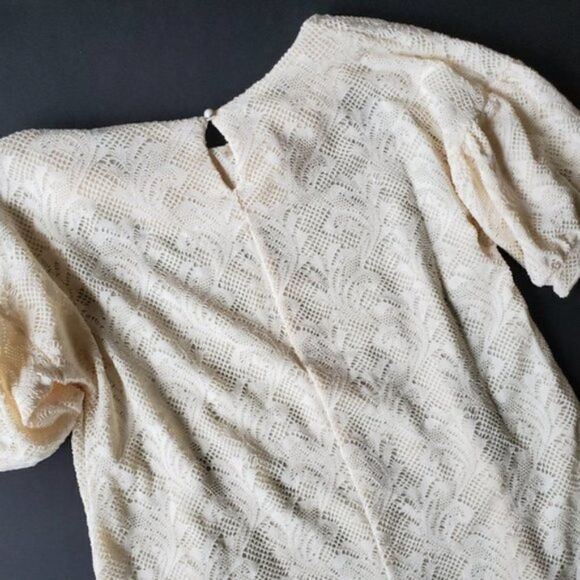 💍Yoco Cream Crochet Blouse - Picture 7 of 8
